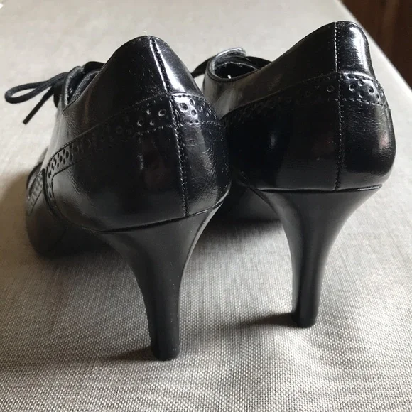 Black “Tuxedo” Heels 7.5M Merona - Picture 4 of 7